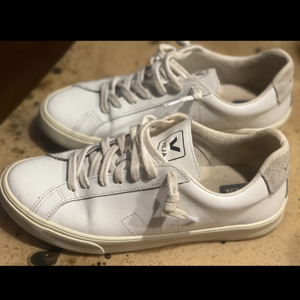 Veja women white/white tennis shoe